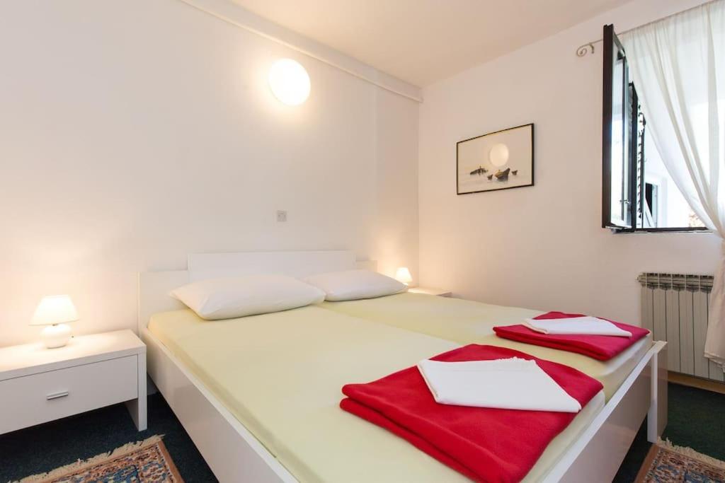Buena Vista Malinska #1 Apartment Bagian luar foto