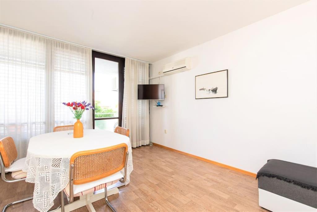 Buena Vista Malinska #1 Apartment Bagian luar foto